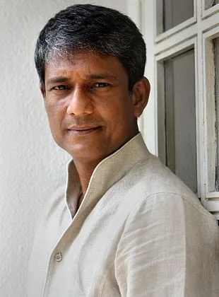Adil Hussain - Ator, 5 de outubro de 1963