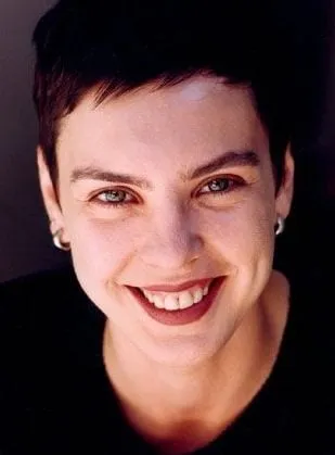 Adriana Calcanhotto - Atriz, 3 de outubro de 1965