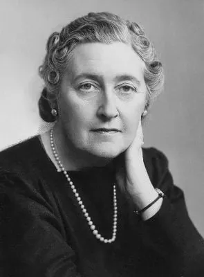Agatha Christie - Autor da obra original, Roteirista, 15 de setembro de 1890, 12 de janeiro de 1976