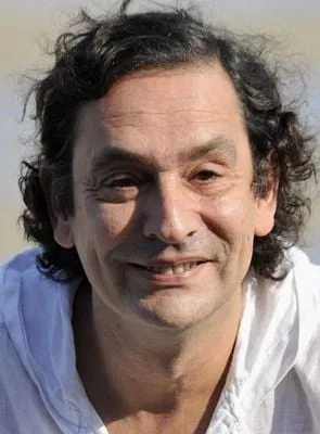 Agustí Villaronga - Diretor, Roteirista, Ator, 4 de março de 1953, 22 de janeiro de 2023