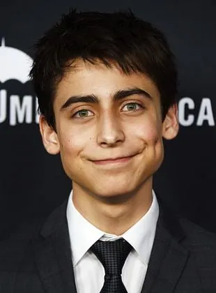Aidan Gallagher - Ator, 18 de setembro de 2003