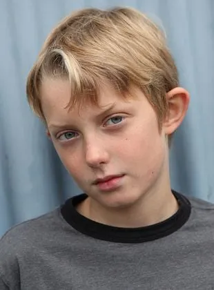 Aiden Longworth - Ator, 7 de agosto de 2004