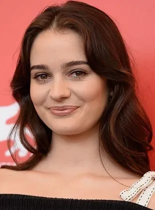 Aisling Franciosi - Atriz, 6 de junho de 1993