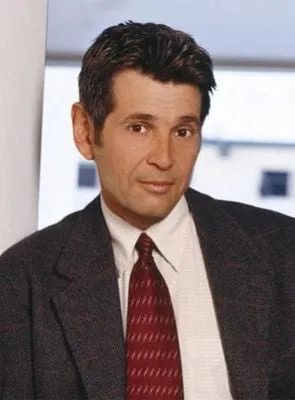 Alan Rosenberg - Ator, Diretor, 4 de outubro de 1951