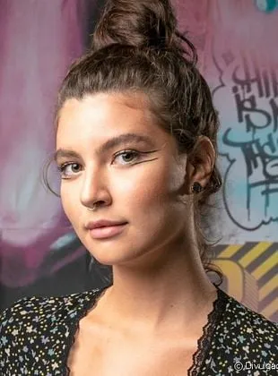 Alanis Guillen - 20 de maio de 1998