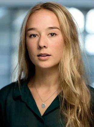 Alba August - 6 de junho de 1993