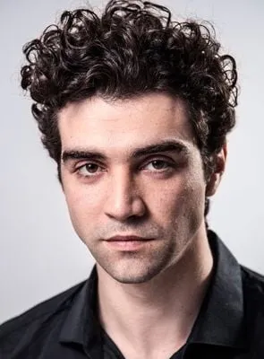 Alec Secareanu - Ator, 4 de dezembro de 1984