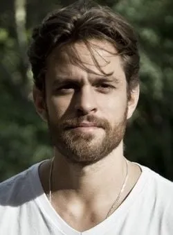 Alejandro Claveaux - Ator, Roteirista, 1 de março de 1983