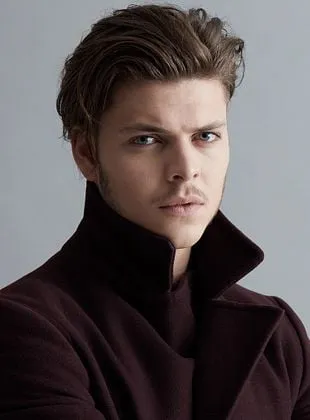 Alex Høgh Andersen - Ator, 20 de maio de 1994