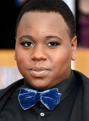 Alex Newell - Ator, 20 de agosto de 1992