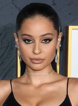 Alexa Demie - Atriz, 11 de dezembro de 1994