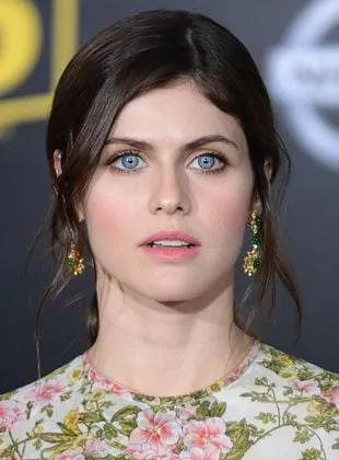 Alexandra Daddario - Atriz, Produtor Executivo, 16 de março de 1986