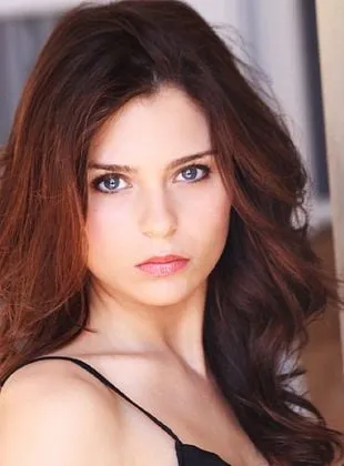 Alexandra Krosney - Atriz, 28 de janeiro de 1988