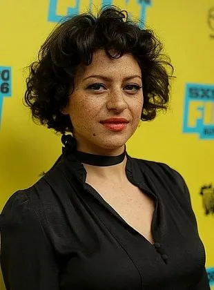 Alia Shawkat - Atriz, Roteirista, 18 de abril de 1989