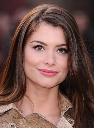 Alinne Moraes - Atriz, 22 de dezembro de 1982