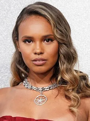Alisha Boe - Atriz, 6 de março de 1997