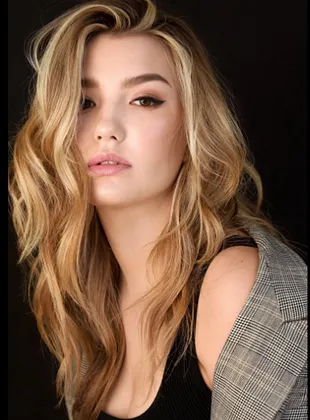 Alissa Skovbye - Atriz, 16 de maio de 2002