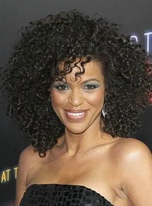 Alvina August - Atriz, 2 de agosto de 1984