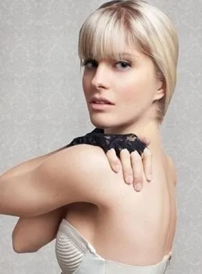 Amy Ruffle - 25 de fevereiro de 1992