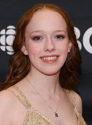 Amybeth McNulty - Atriz, 7 de novembro de 2001