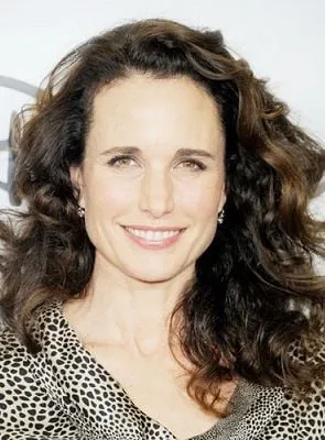 Andie MacDowell - Atriz, 21 de abril de 1958