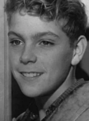 Andre Treton - 26 de julho de 1948, 29 de outubro de 2015