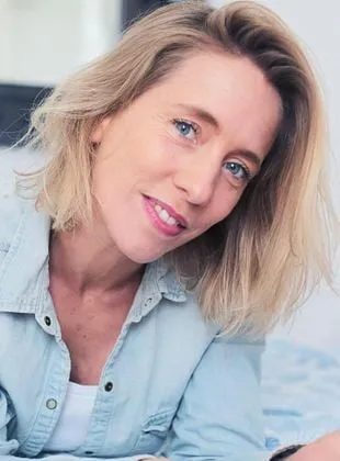 Andréa Bescond - 12 de junho de 1979