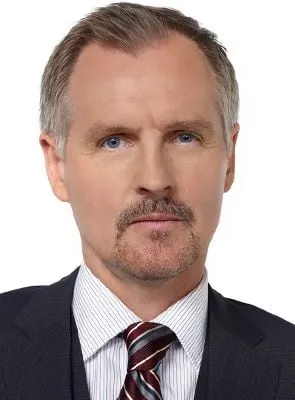 Andrew Airlie - Ator, 18 de setembro de 1961