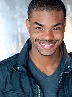 Andrew Bachelor - Ator, Produtor Executivo, 26 de junho de 1988