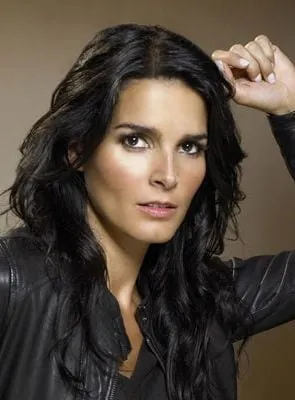 Angie Harmon - Atriz, Diretora, 10 de agosto de 1972