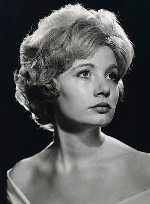 Ann Bell - Atriz, Diretor de elenco, 29 de abril de 1938