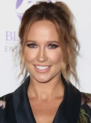 Anna Camp - Atriz, 27 de setembro de 1982