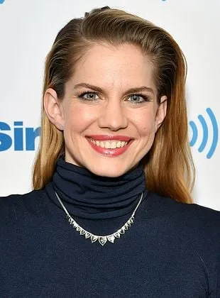 Anna Chlumsky - Atriz, 3 de dezembro de 1980