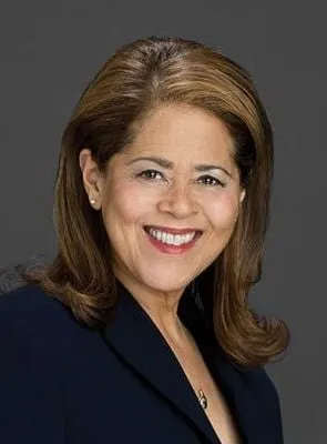 Anna Deavere Smith - Atriz, 18 de setembro de 1950