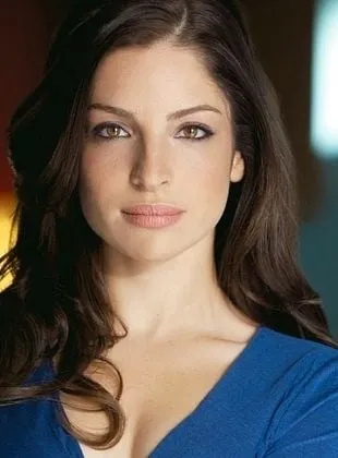 Anna Hopkins - Atriz, 12 de fevereiro de 1987