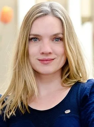 Anniek Pheifer - 16 de outubro de 1977