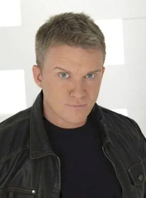 Anthony Michael Hall - Ator, Diretor, 14 de abril de 1968