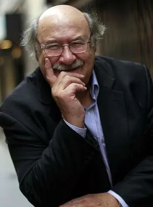 Antonio Skármeta - Autor da obra original, Ator, Roteirista, 7 de novembro de 1940, 15 de outubro de 2024