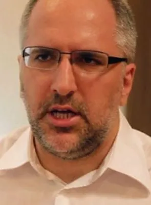 Antonio Tabet - Ator, Roteirista, 26 de junho de 1974