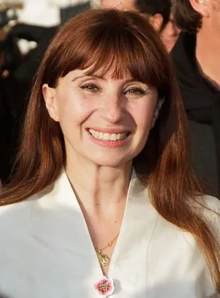 Ariane Ascaride - Atriz, Roteirista, 10 de outubro de 1954