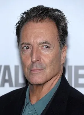 Armand Assante - Ator, 4 de outubro de 1949