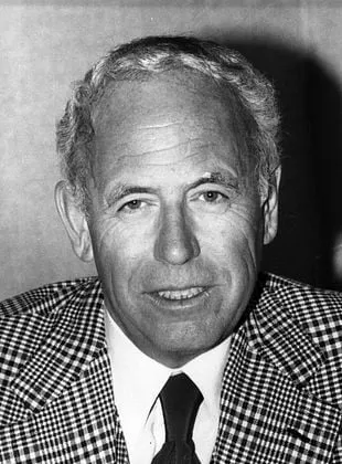 Arthur Hailey - 5 de abril de 1920, 24 de novembro de 2004