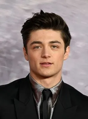 Asher Angel - 6 de setembro de 2002