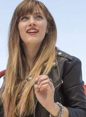 Aubrey Peeples - Atriz, 27 de novembro de 1993