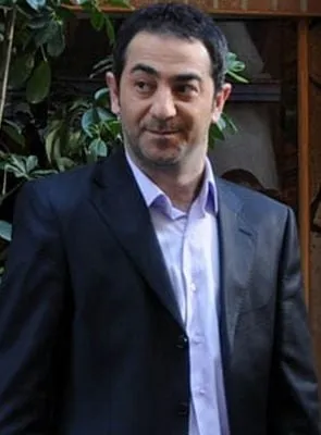 Ayberk Pekcan - 22 de maio de 1970, 24 de janeiro de 2022