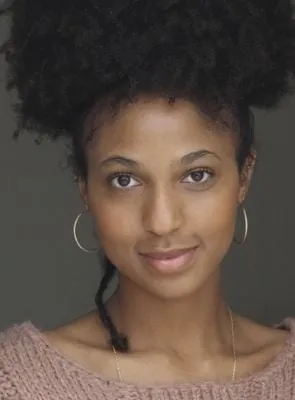 Ayomi Domenica - 20 de maio de 2000