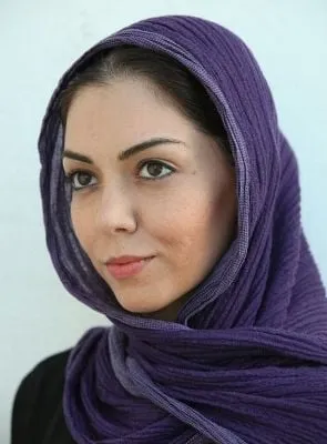 Azadeh Namdari - 30 de novembro de 1984, 26 de março de 2021