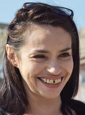 Béatrice Dalle - Atriz, 19 de dezembro de 1964