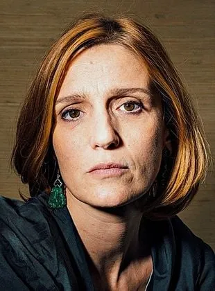 Beatriz Batarda - Atriz, 1 de abril de 1974