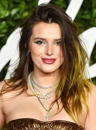 Bella Thorne - Atriz, Produtor Executivo, Produtor de set, 8 de outubro de 1997